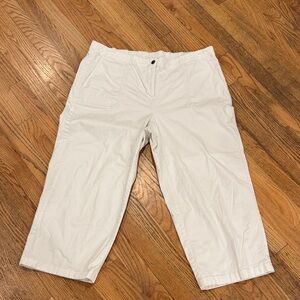J. Jill Women's White Capris Size: 20